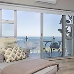 Luxe 2 Bedroom Clifton Oasis