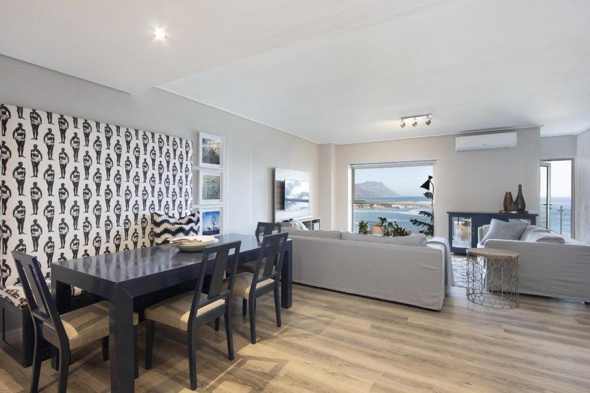 Luxe 2 Bedroom Clifton Oasis Cape Town