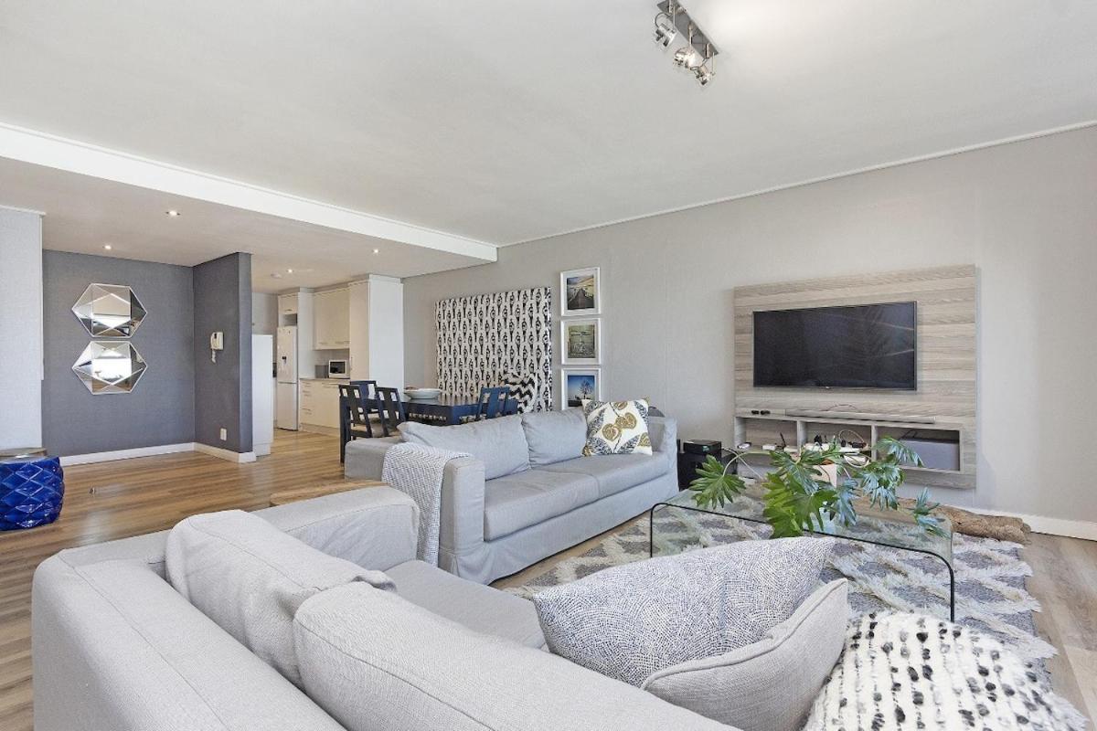 Luxe 2 Bedroom Clifton Oasis